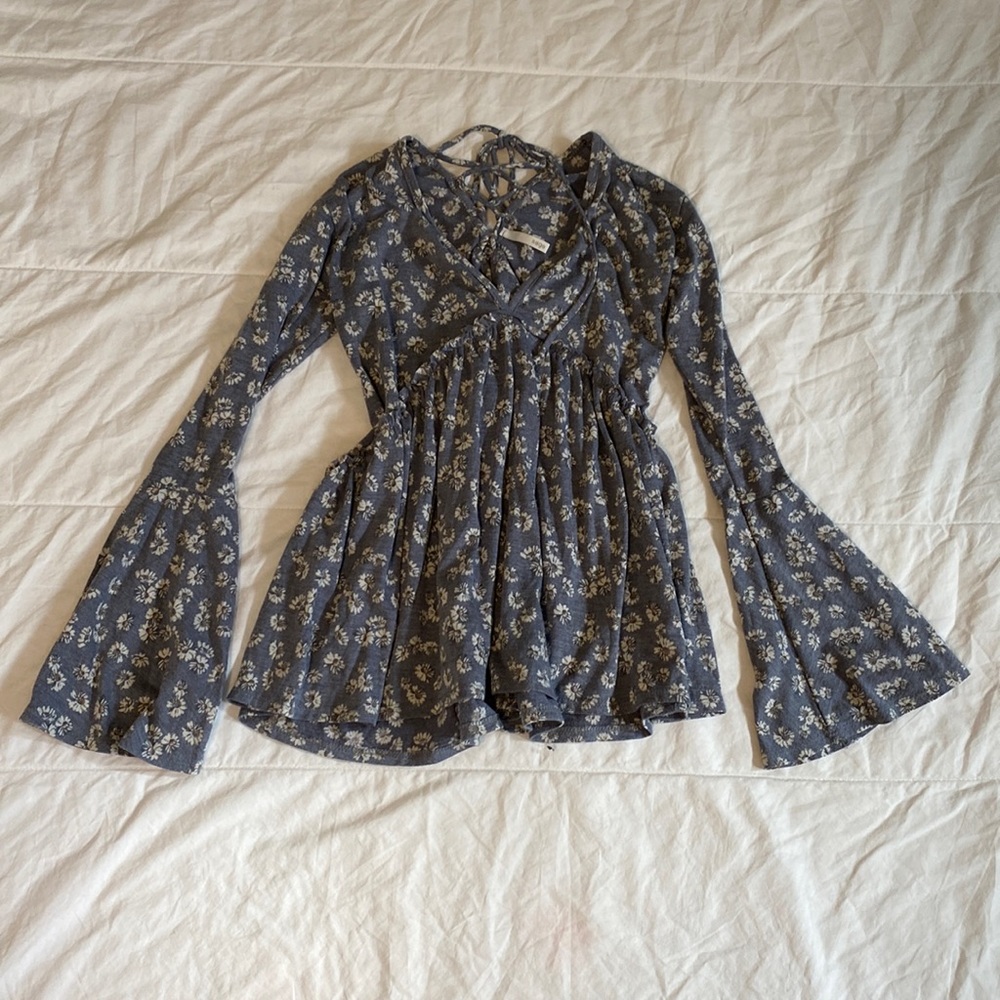 Sage Grey Sunflower Front Tie Top